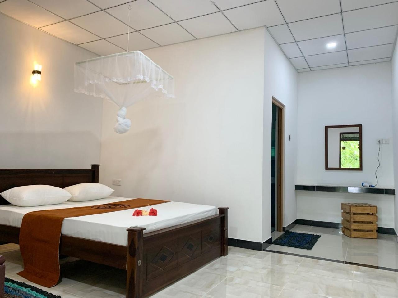 Manju Homestay Σιγκιρίγια Εξωτερικό φωτογραφία