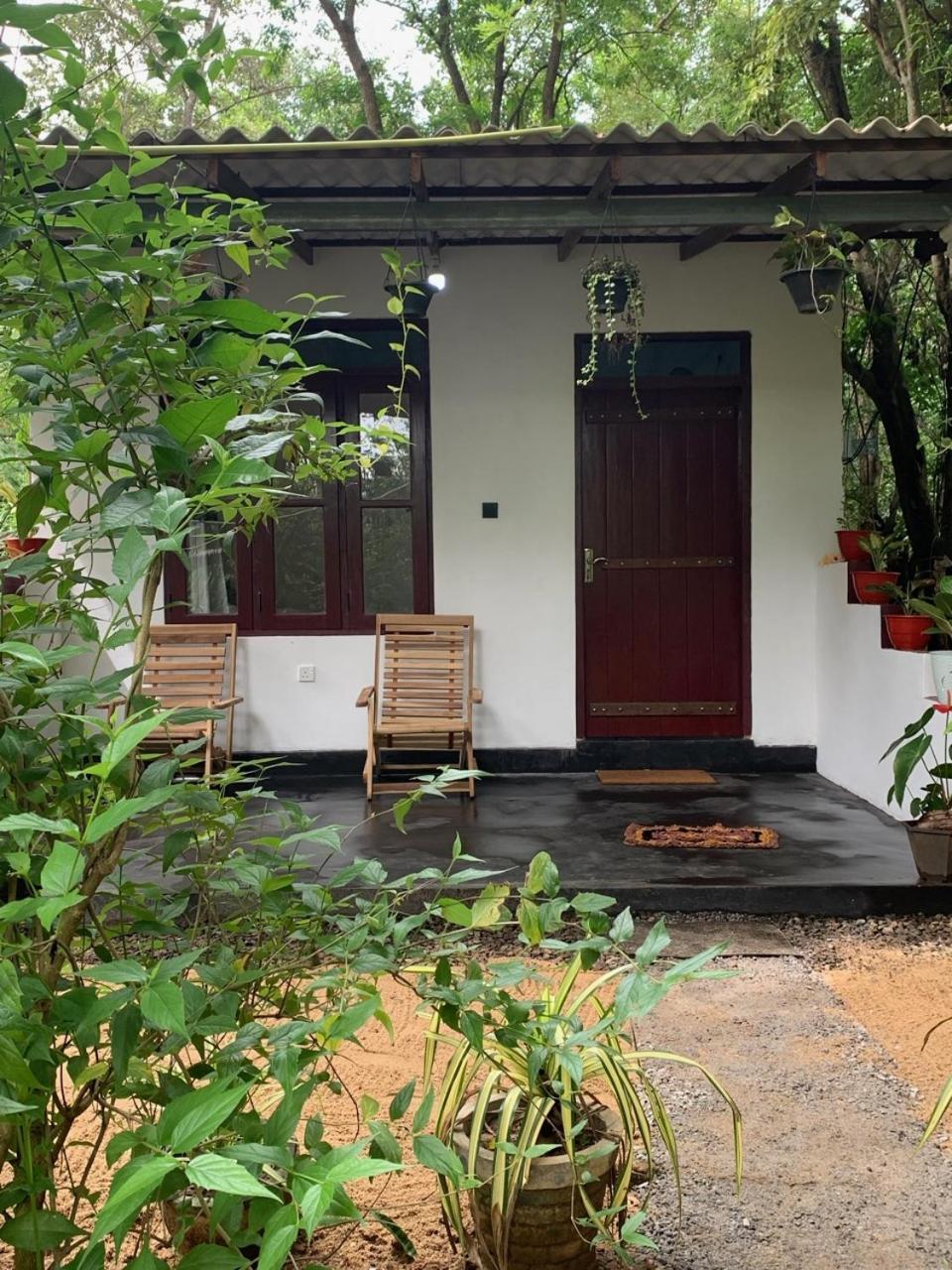 Manju Homestay Σιγκιρίγια Εξωτερικό φωτογραφία